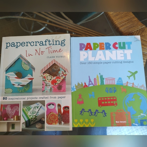 Paper Craft Books Bundle of 2 - Picture 1 of 5